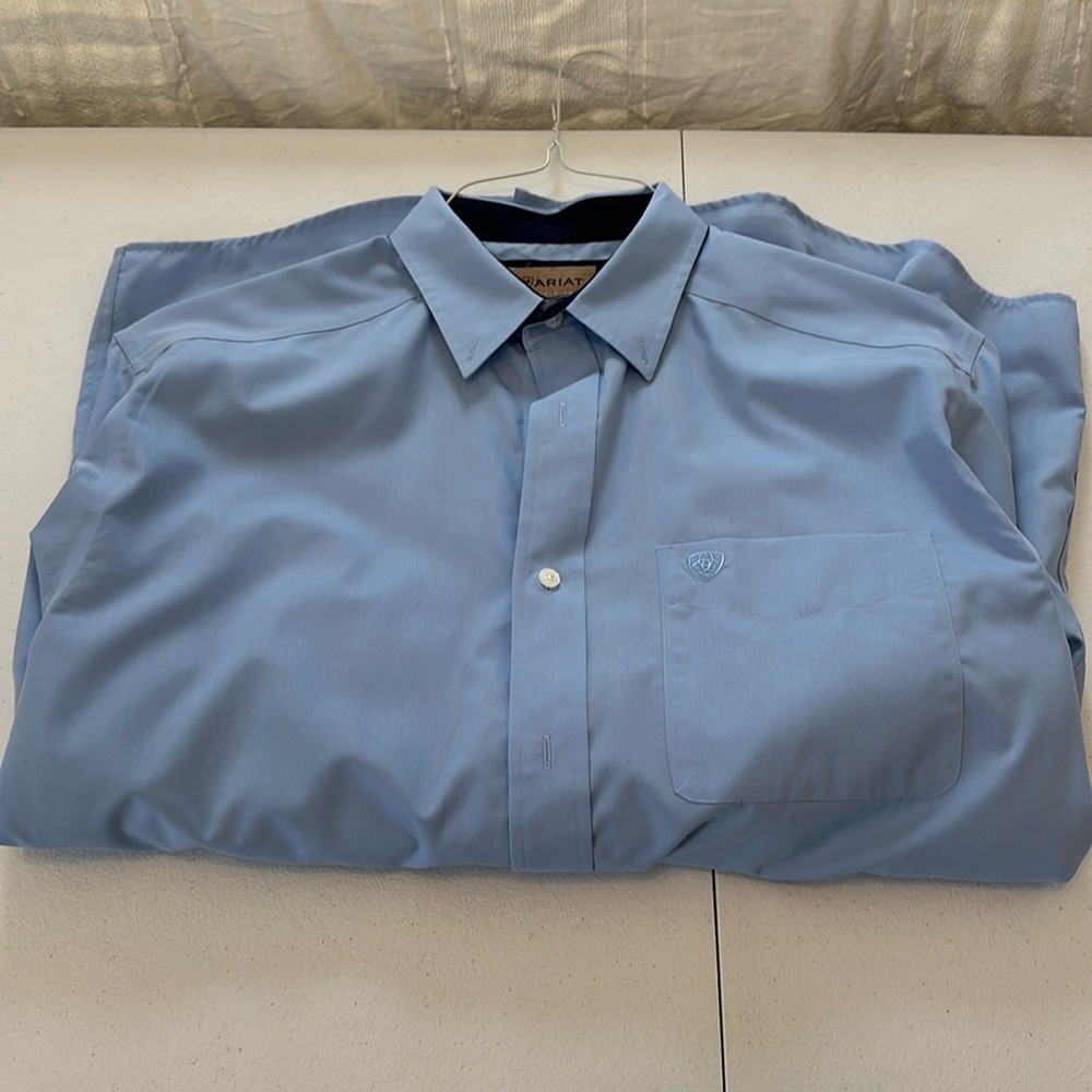 Ariat shirt